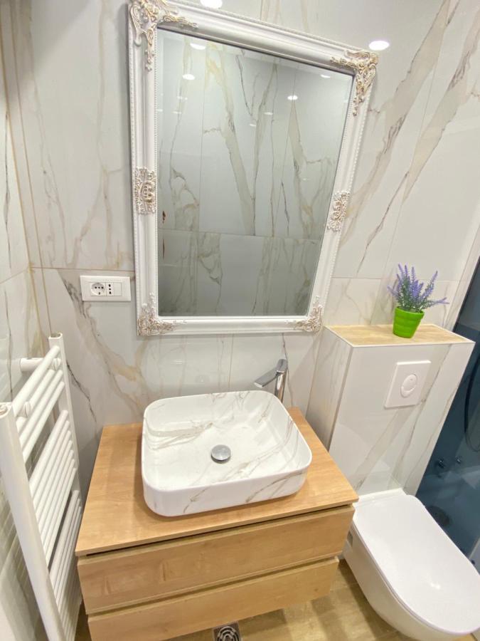 Apartment Lana Baška Voda Kültér fotó