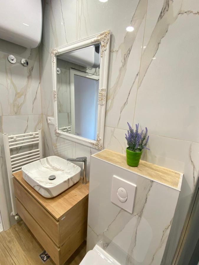 Apartment Lana Baška Voda Kültér fotó
